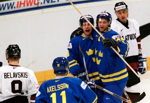 Kristofer Ottosson och Kristian Huselius, Sverige, jublar