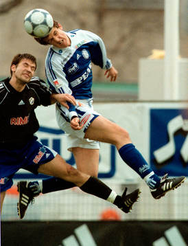 Sundsvall - Halmstad 3-1: Per Nilsson vinner en höjdduell