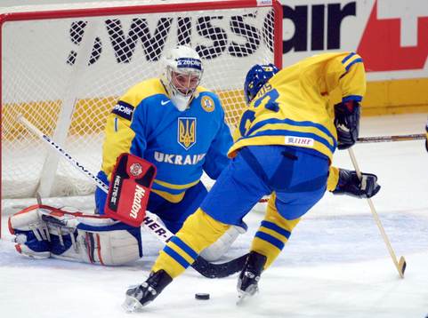 Kristian Huselius, Sverige framför Ukrainas målvakt