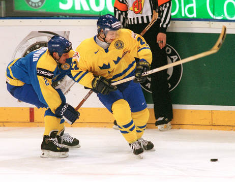 Kristian Huselius, Sverige