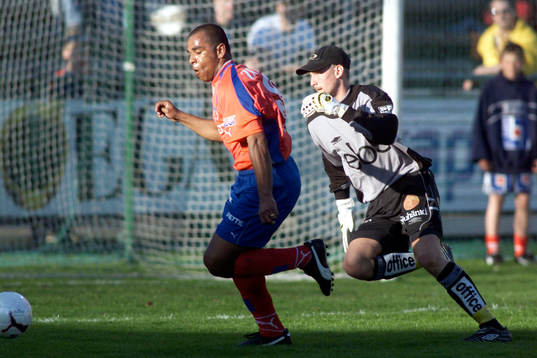 Alvaro Santos, Helsingborg rundar Johan Wiland, Elfsborg