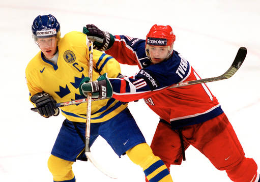 Jörgen Jönsson, Sverige och Oleg Tverdovsky, Ryssland
