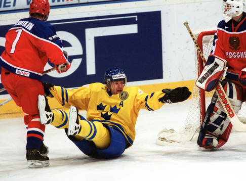 Mikael Renberg, Sverige