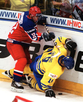 Oleg Orekhovsky, Ryssland och Mikael Renberg, Sverige (