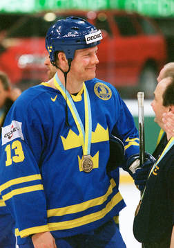 Mats Sundin, Sverige, med bronsmedaljen