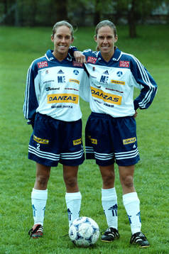 fotboll, dam, Systrarna Helen och Linda Fagerström,