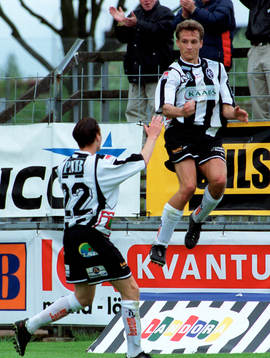 Skuttande målgest! Magnus Karlsson gjorde 1-0