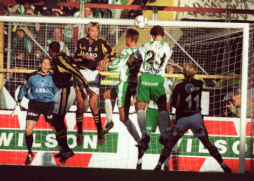 Fotboll, Allsvenskan, Hammarby - AIK. Nickduell framför