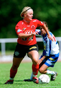 Nilla Fischer, Wä