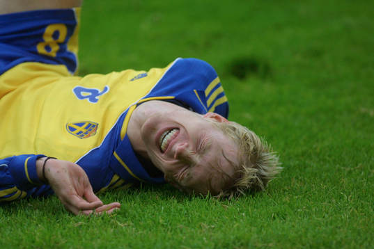 Fotboll, U21, Sverige-Slovakien Christian Wilhelmsson, skada