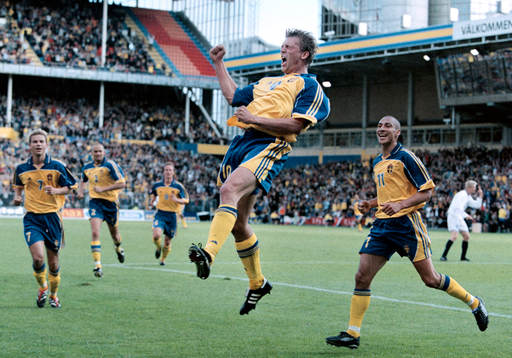 fotboll Sverige - Slovakien, Marcus Allbäck, jubel