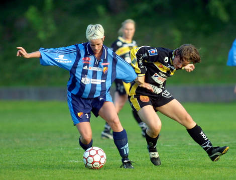 Karin Sandbrink, Djurgården och Malin Moström, Umeå