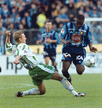Jonas Stark Hammarby och Jones Kussi-Assare Djurgården