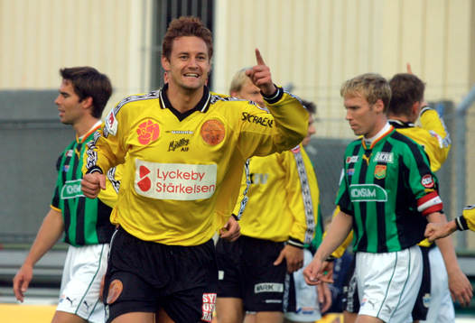 Målskytten Marcus Ringberg jublar