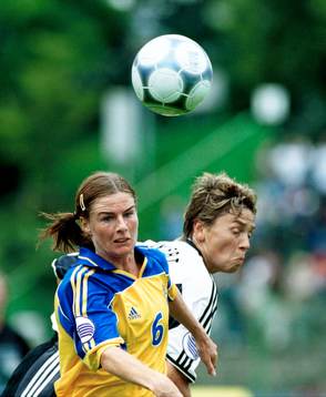 Malin Moström, Sverige