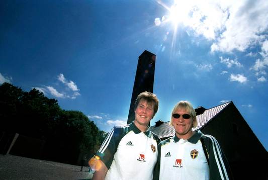 Fotboll, EM, Dam, Förhands, Sverige. Kristin Benktsson och
