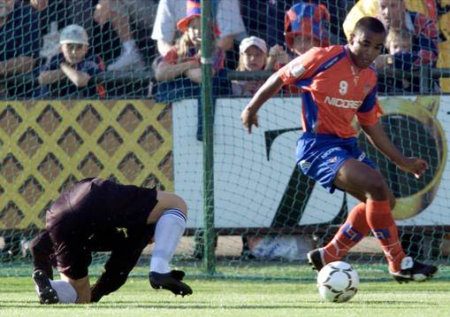Alvaro Santos, Helsingborg rundar Örebros målvakt