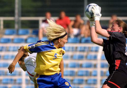Kristin Bengtsson, Sverige framme vid Pauline Cope, England