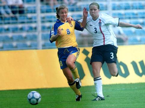 Tina Nordlund, Sverige och Rachel Unitt, England