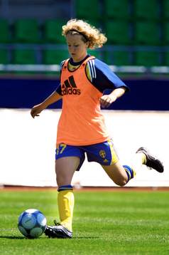Therese Lundin, Sverige