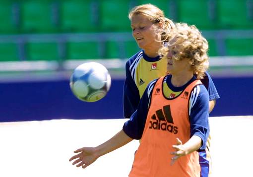 Therese Lundin och Karolina Westberg, Sverige