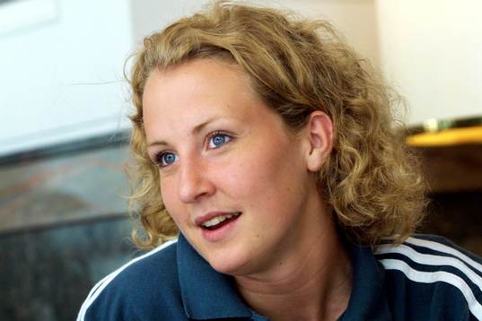 Therese Lundin, Sverige
