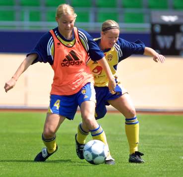 Fotboll, EM, dam, Hanna Marklund och Victoria Svensson,