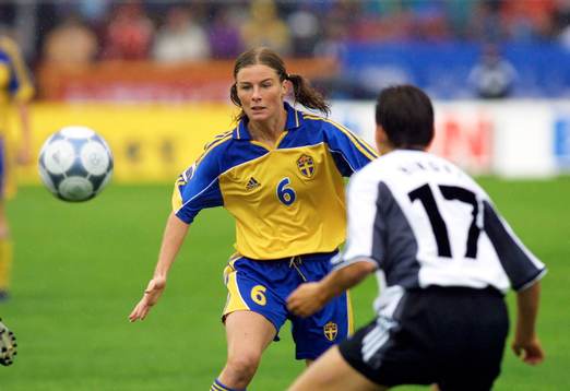 Malin Moström, Sverige