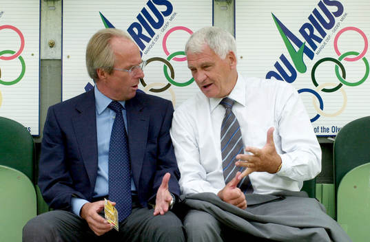 Sven-Göran Eriksson, förbundskapten och Bobby Robson