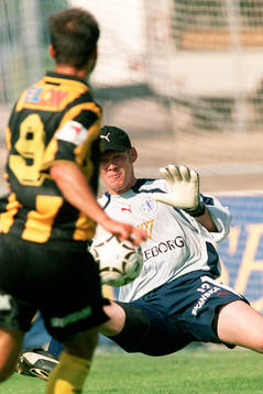 Joakim Söndergaard, Häcken testar Björn Levin, Trelleborg