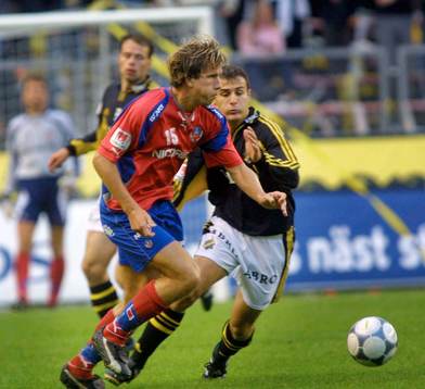 Mattias Lindström HIF och Sharbel Touma, AIK
