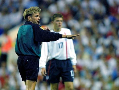 Fotboll, England - Holland, Anders Frisk, domare