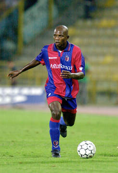 fotboll, italiensk, Pierre Nlend Wome, Bologna