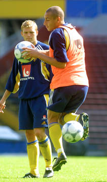 Marcus Allbäck och Henrik Larsson, Sverige