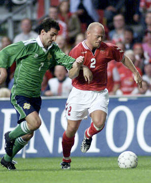 Stig Tofting, Danmark och Keith Gillespie, Nordirland