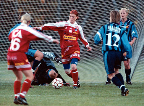 Fotboll dam, Svenska Cupen, Djurgården - Älvsjö. Lotta