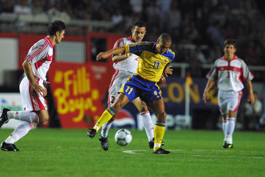 Henrik Larsson, Sverige med bollen