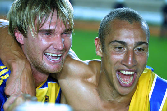 Målskyttarna Anderas Andersson och Henrik Larsson, Sverige
