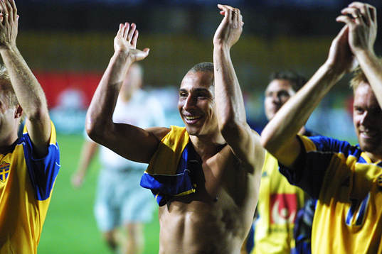 Henrik Larsson, Sverige jublar