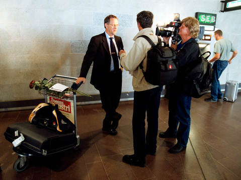 Lars Lagerbäck, förbundskapten Sverige kommer till Arlanda