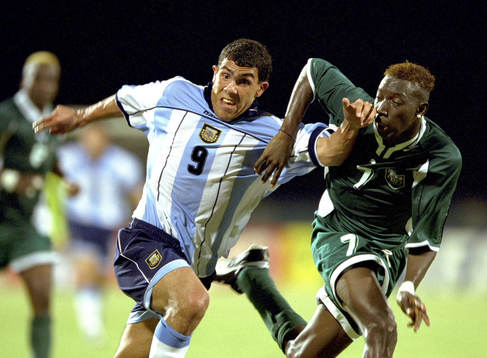 Carlos Tevez, Argentina och Amadou Coulibaly, Burkina Faso