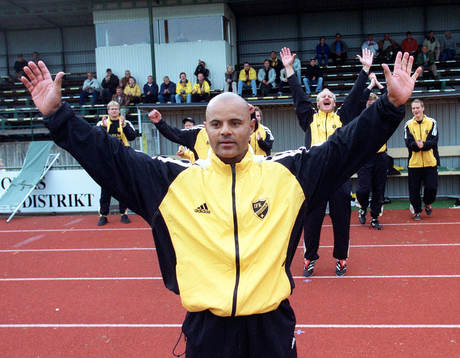Peter Churchill, tränare., småklubbsfotboll