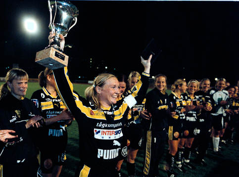 Fotboll, dam, Svenska Cupen final. Djurgården - Umeå.