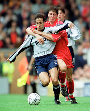 Mauricio Taricco, Tottenham och Gregory Vignal, Liverpool
