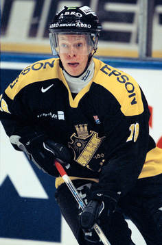 Ishockey, Elitserien. Jyrki Louhi, AIK