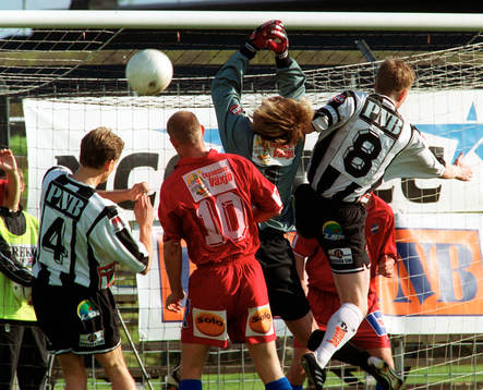 Målskytten Magnus Karlsson, Henrik Nilsson