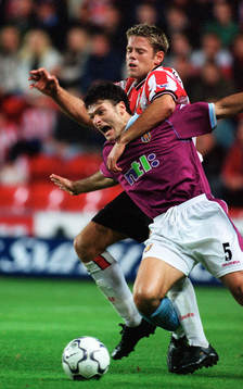 Alpay Ozalon, Aston Villa och James Beattie, Southampton