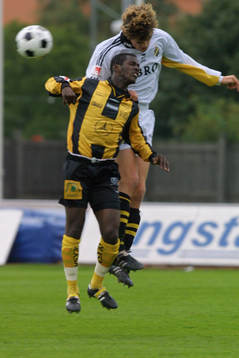 Dulee Johnson, Häcken
