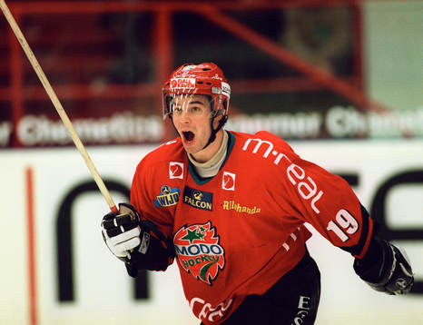 Mikael Pettersson, Modo