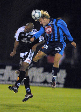Cain Dotson i nickduell med Mikael Dorsin